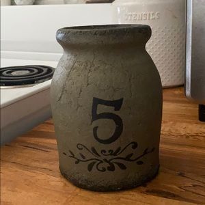 antique vase decor